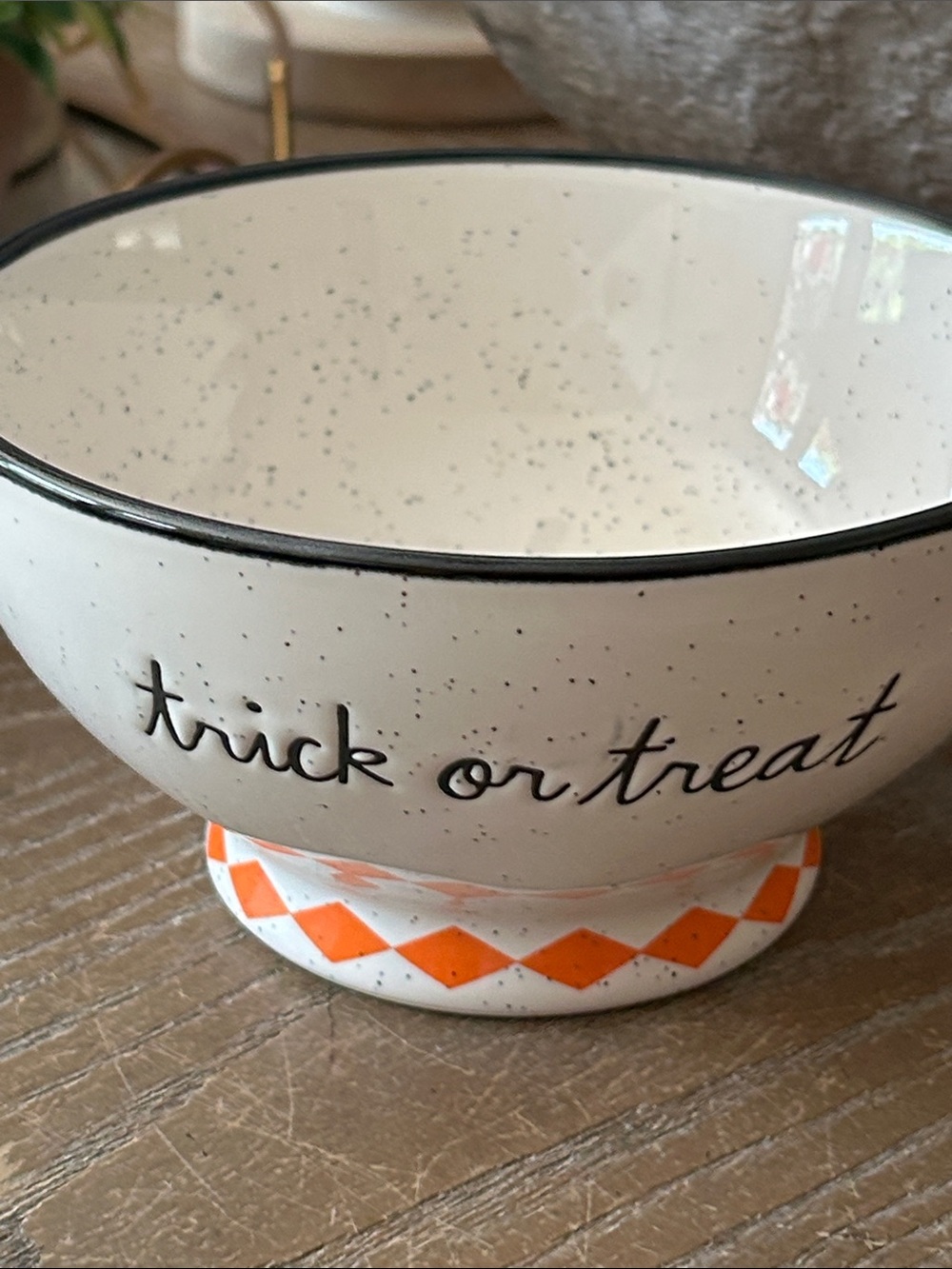 NEW! Rae Dunn Peanuts Halloween Trick-or-Treat Ceramic Candy Bowl - Picture 5 of 7